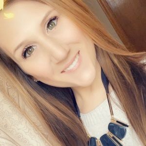 Meet your Posher, Monica